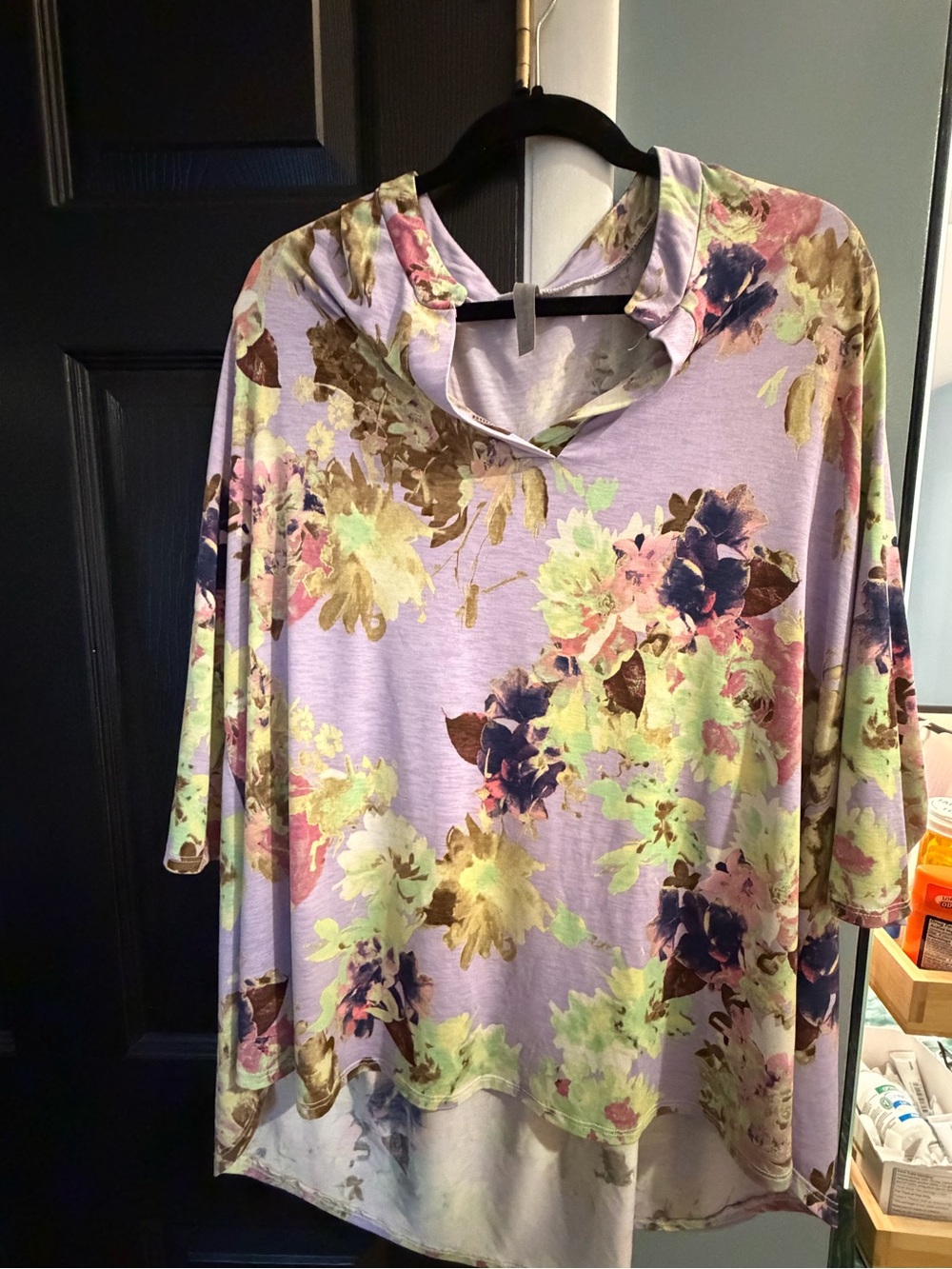 Lavender Floral Hooded Women's Top - Brand HoneyMe Curvy